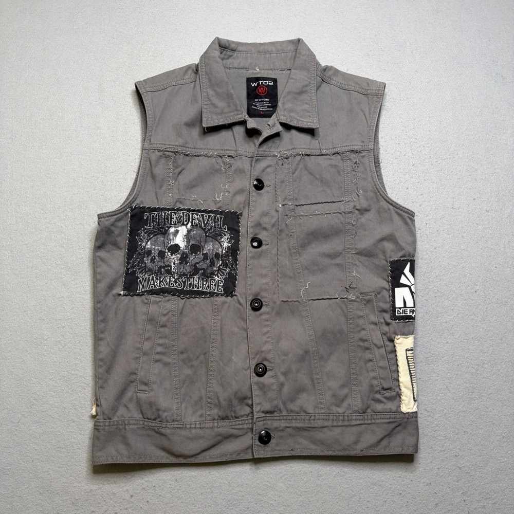 WT02 Vest Mens L Gray Upcycled Distressed Punk Rock Battle Vest Patches‎ Custom